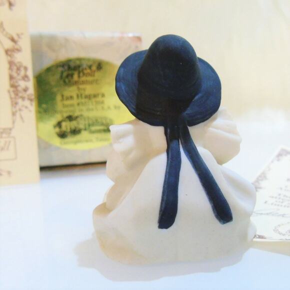 Jan Hagara SHARICE & LEE DOLL Miniature Porcelain FIGURINE w/ Baby Doll New Box - Picture 2 of 6